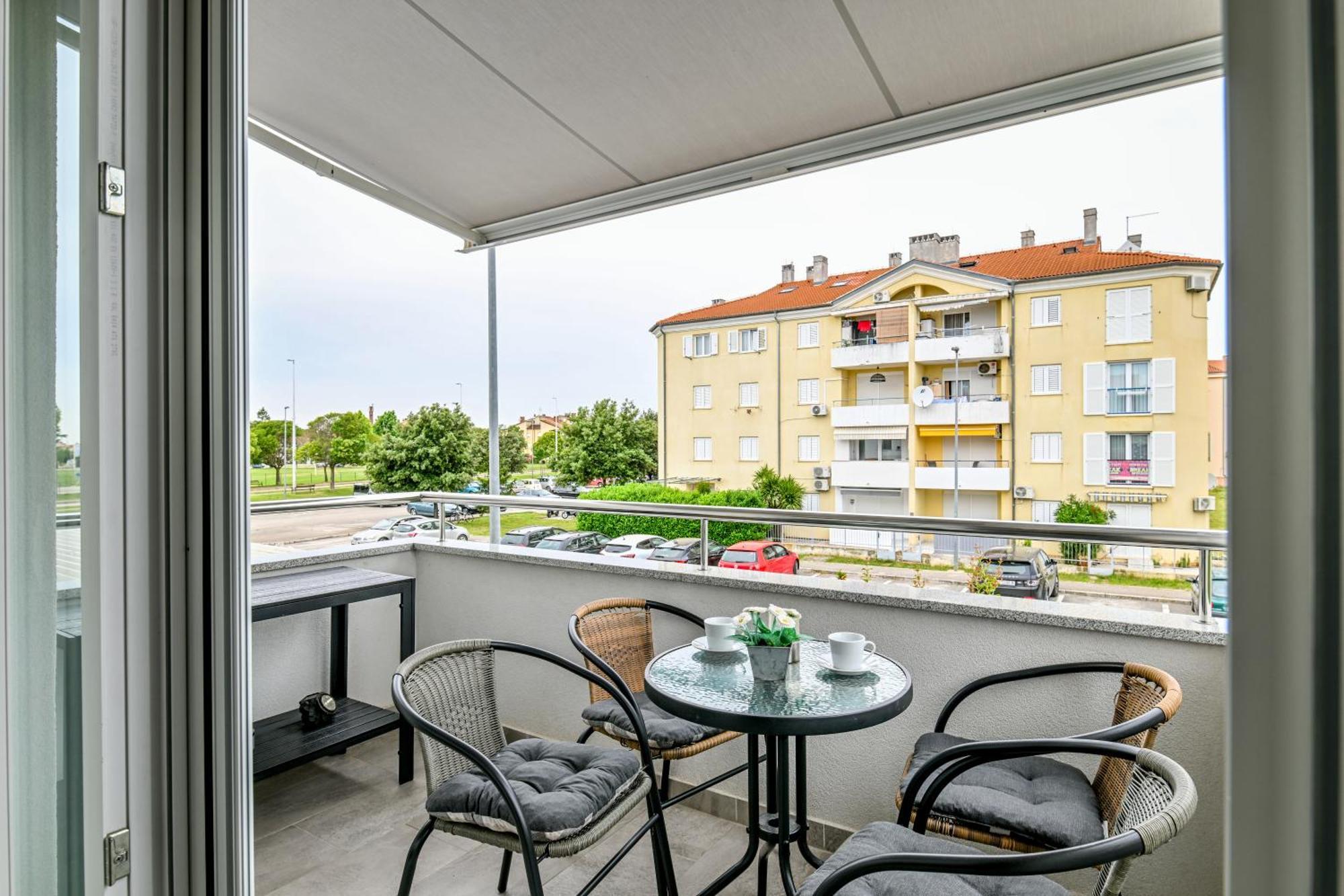 Apartment Uma Umag Exterior photo