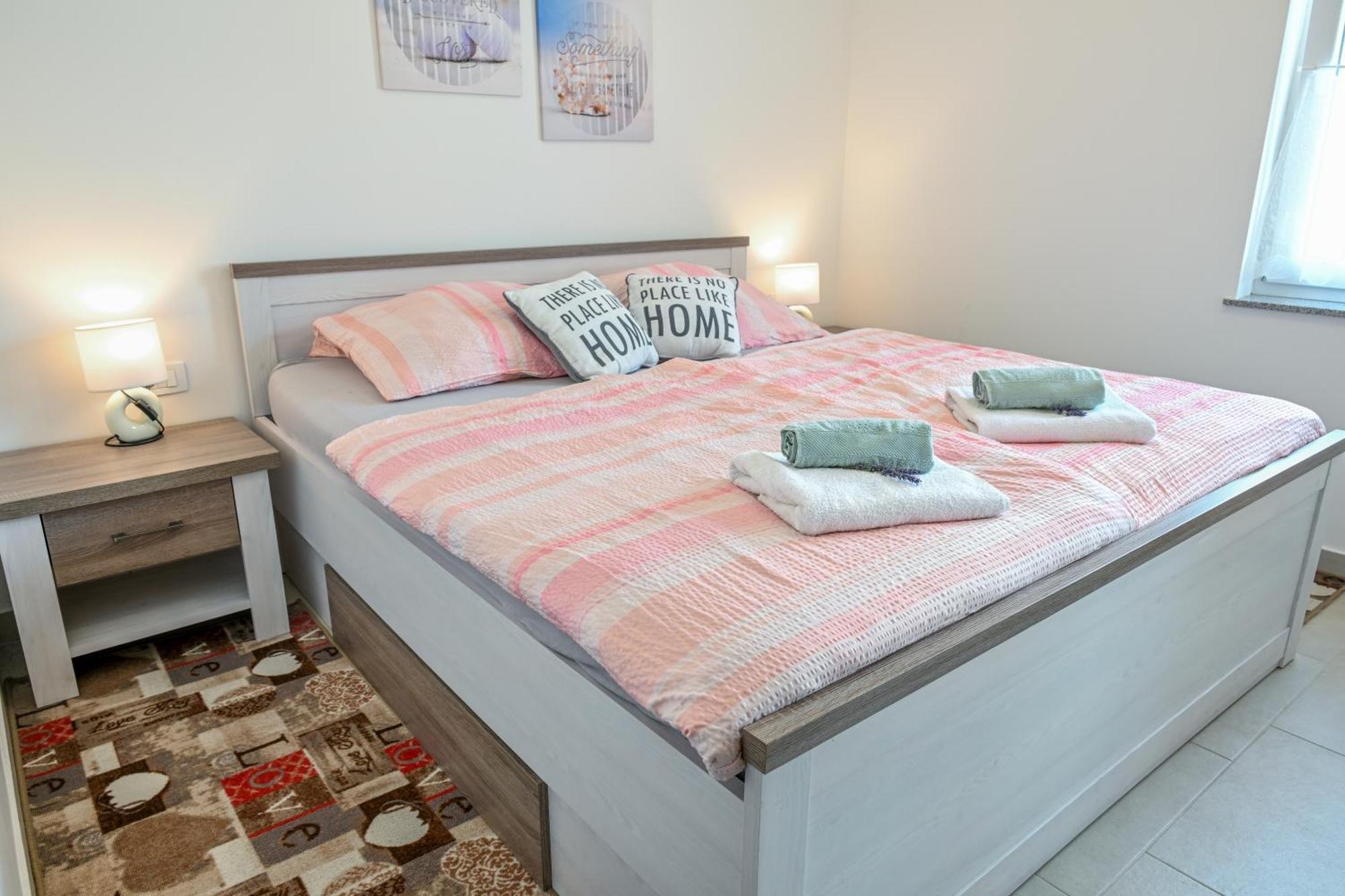 Apartment Uma Umag Exterior photo